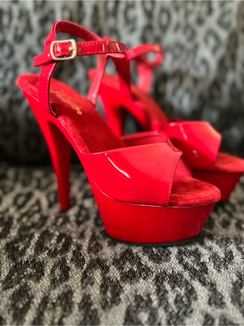 Pleaser Red Patent Platform
Stiletto Heels Size 8